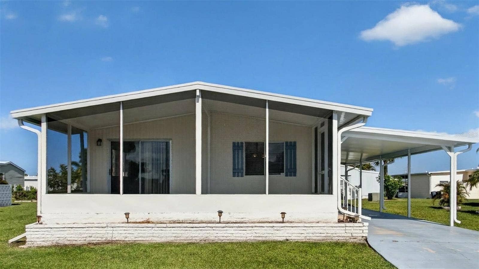 498 LONGWOOD DRIVE, Venice, FL 34285 498 LONGWOOD DRIVE, Venice, FL 34285