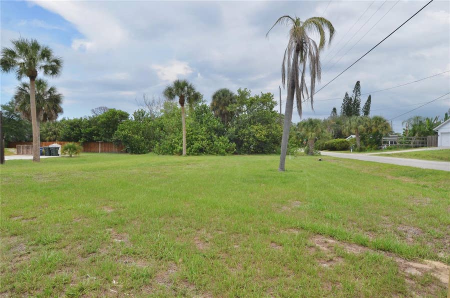 Property photo for 610 COQUINA COURT, Nokomis, FL