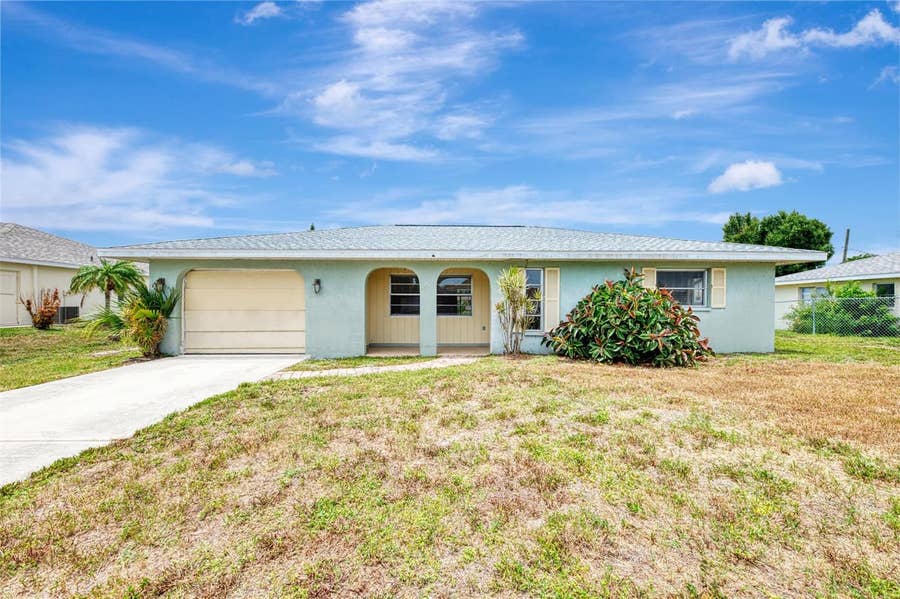 Property photo for 256 PERIWINKLE ROAD, Venice, FL