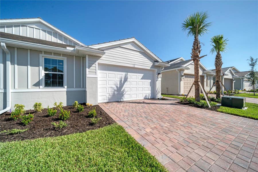 Property photo for 305 IBIZA LOOP, Venice, FL