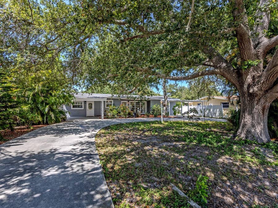 Property photo for 814 GUILD DRIVE, Venice, FL
