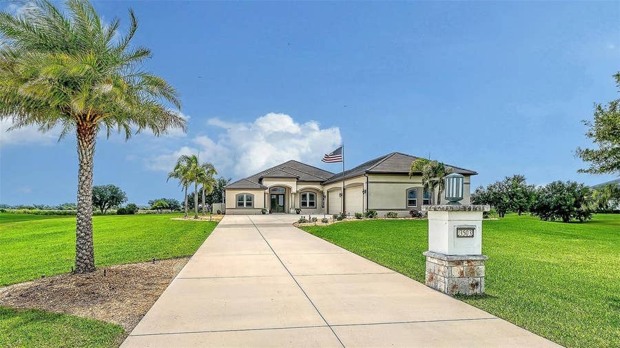 Property photo for 3503 RECURVE CIRCLE, Sarasota, FL