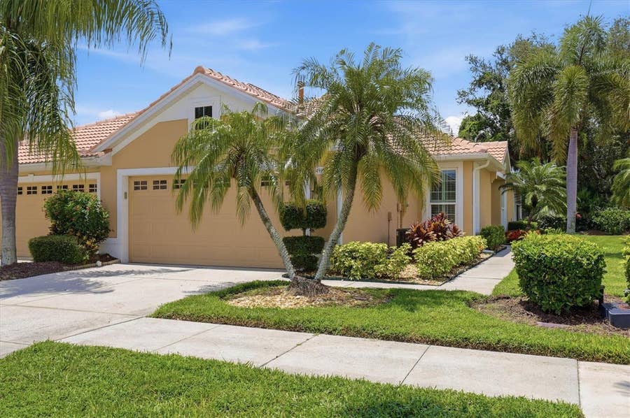 Property photo for 4939 WHISPERING OAKS DRIVE, North Port, FL