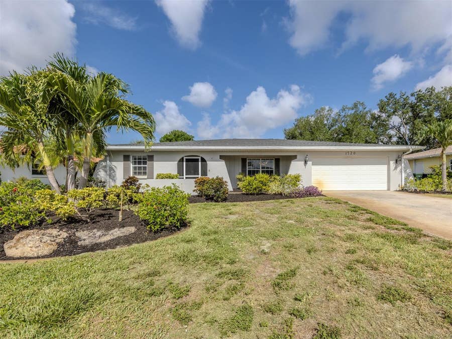 Property photo for 1720 SANDY COURT, Venice, FL