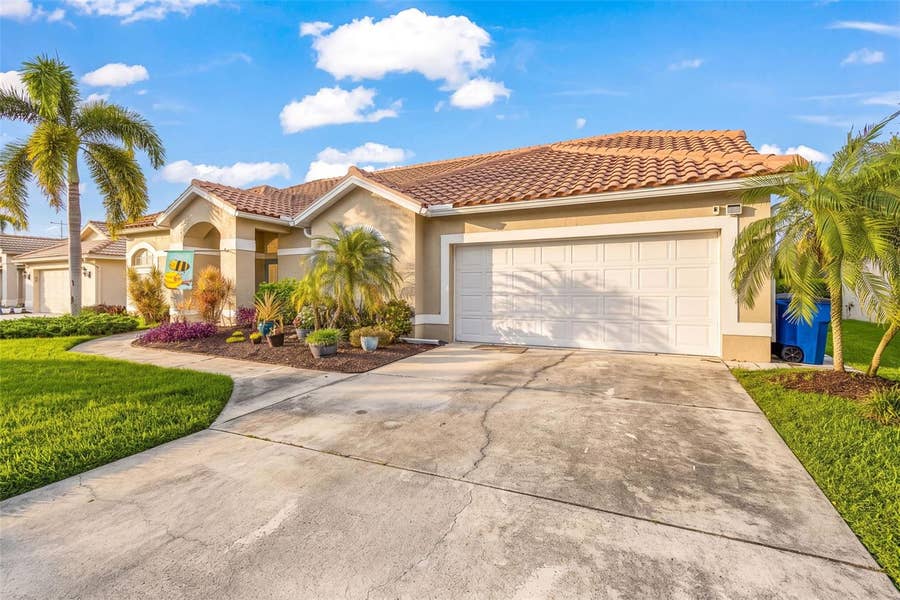 Property photo for 12808 VISTA PINE CIRCLE, Fort Myers, FL