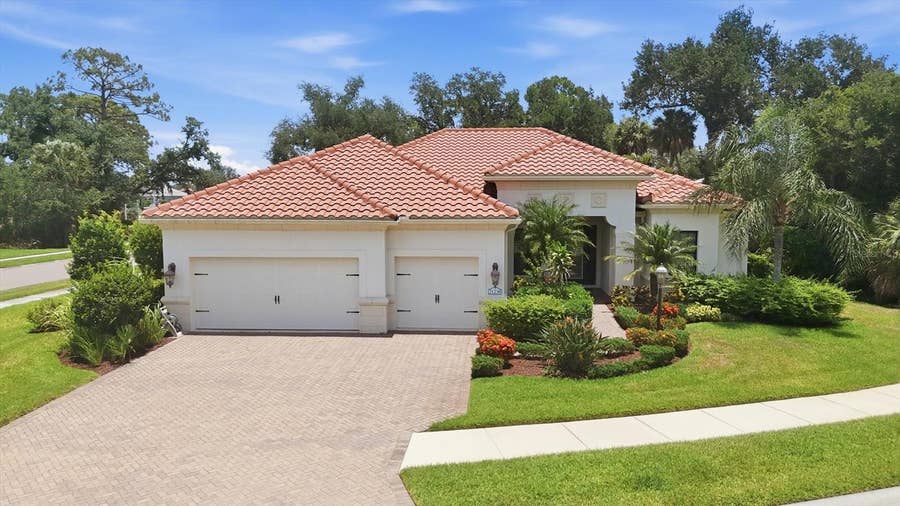 Property photo for 21238 CHATTAHOOCHEE AVENUE, Venice, FL