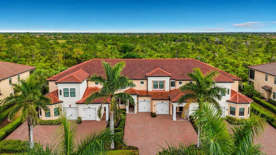 Property photo for 10051 CROOKED CREEK DRIVE, #102, Venice, FL