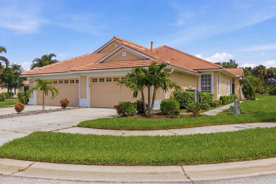 Property photo for 5613 HIDDEN OAK COURT, North Port, FL