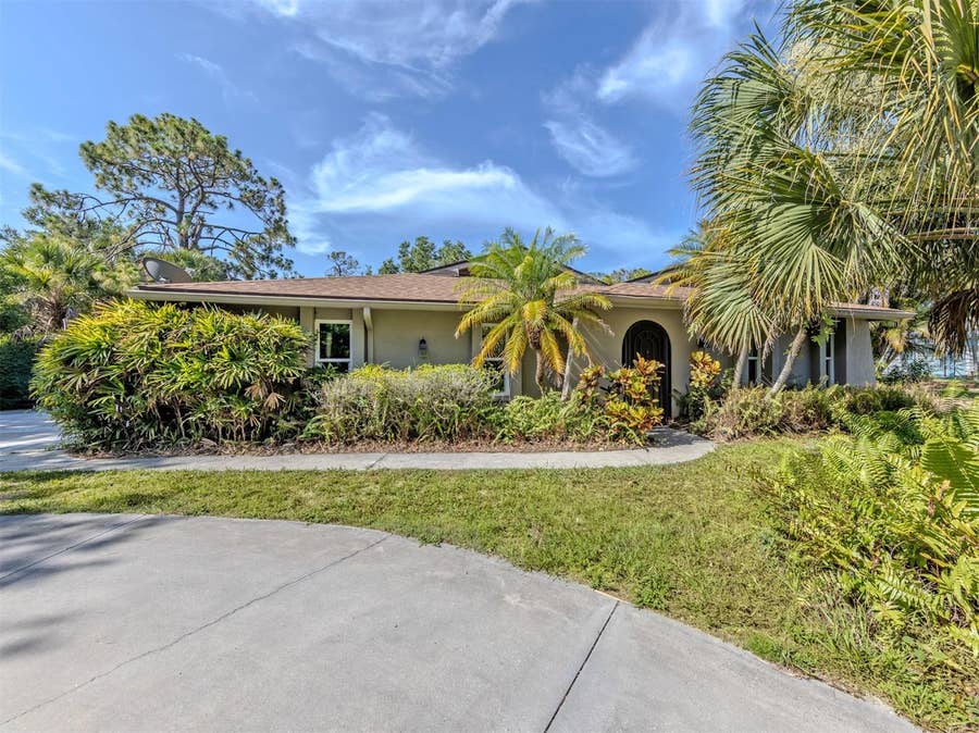 Property photo for 750 SHETLAND CIRCLE, Nokomis, FL