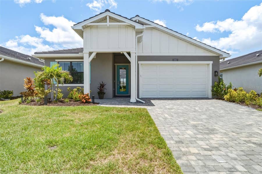 Property photo for 18857 DAYBREAK DRIVE, Venice, FL