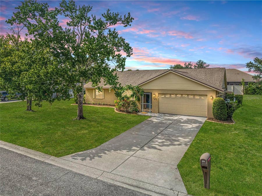 Property photo for 121 WOODINGHAM DRIVE, Venice, FL