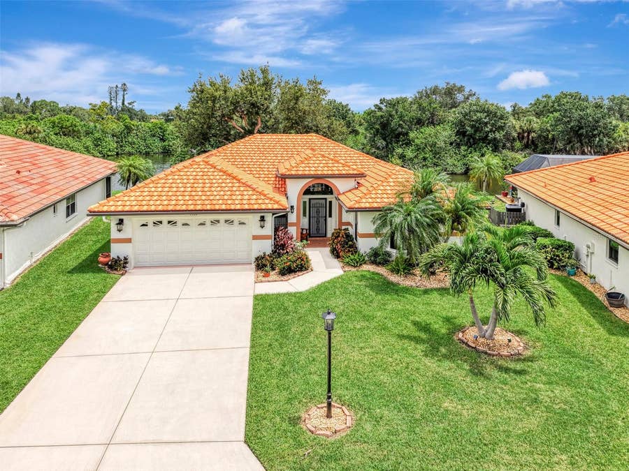 Property photo for 1934 COVE POINTE DRIVE, Venice, FL