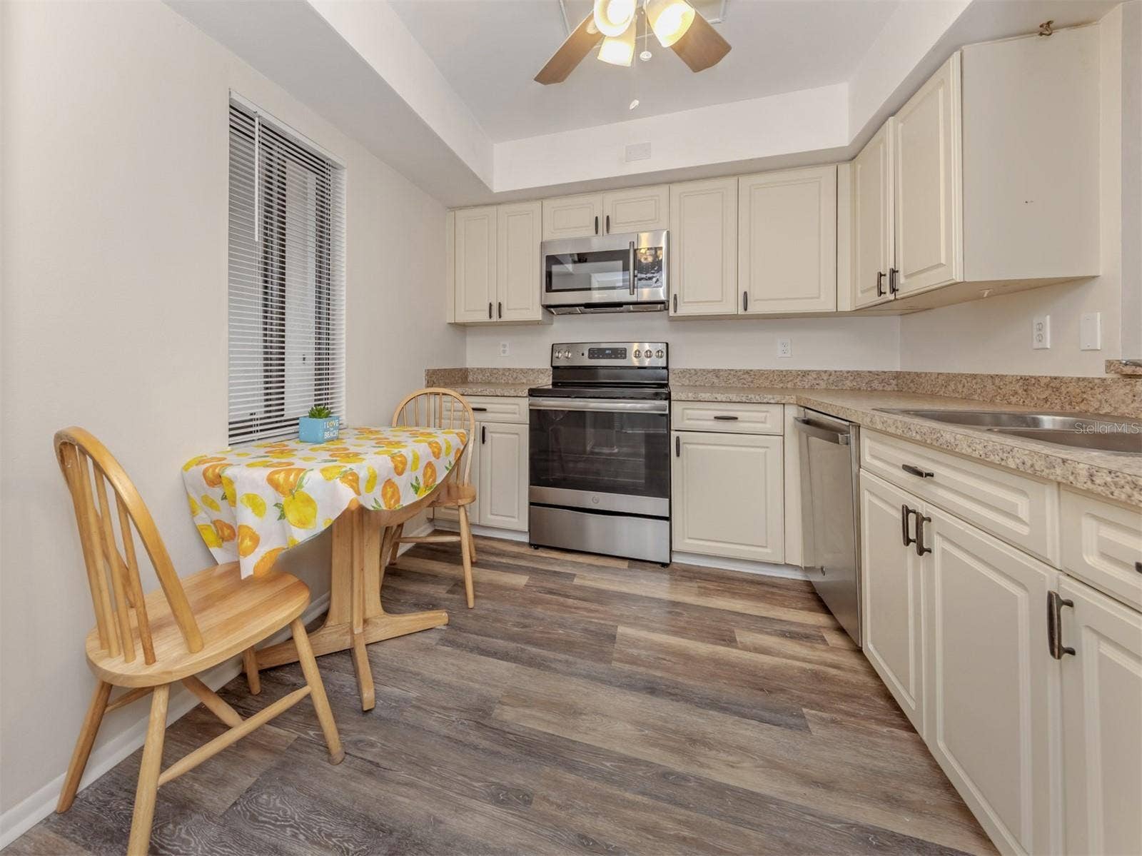 808 CAPRI ISLES BLVD, #111, Venice, FL 34292 808 CAPRI ISLES BLVD, #111, Venice, FL 34292