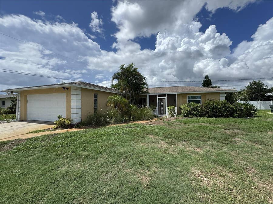 Property photo for 517 MOUNT VERNON DRIVE, Venice, FL