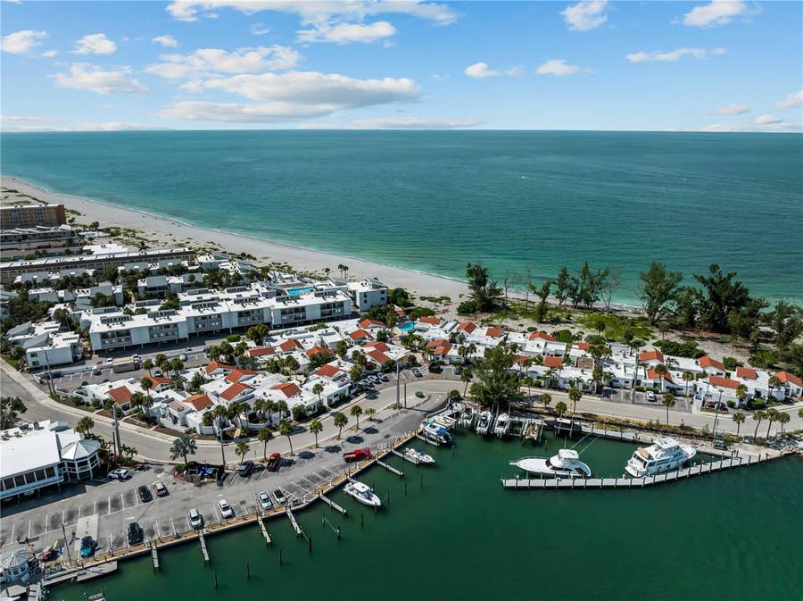 Property photo for 1585 TARPON CENTER DR, #21, Venice, FL
