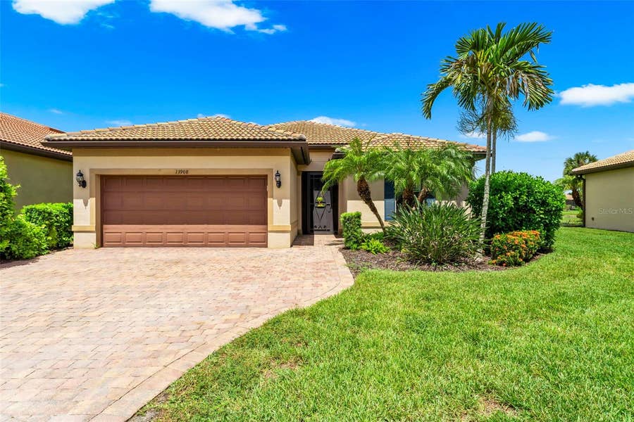 Property photo for 13908 KARINA STREET, Venice, FL