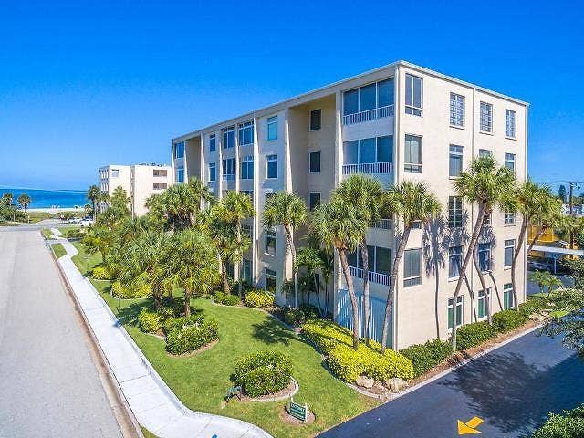 Property photo for 716 GRANADA AVENUE, #302, Venice, FL