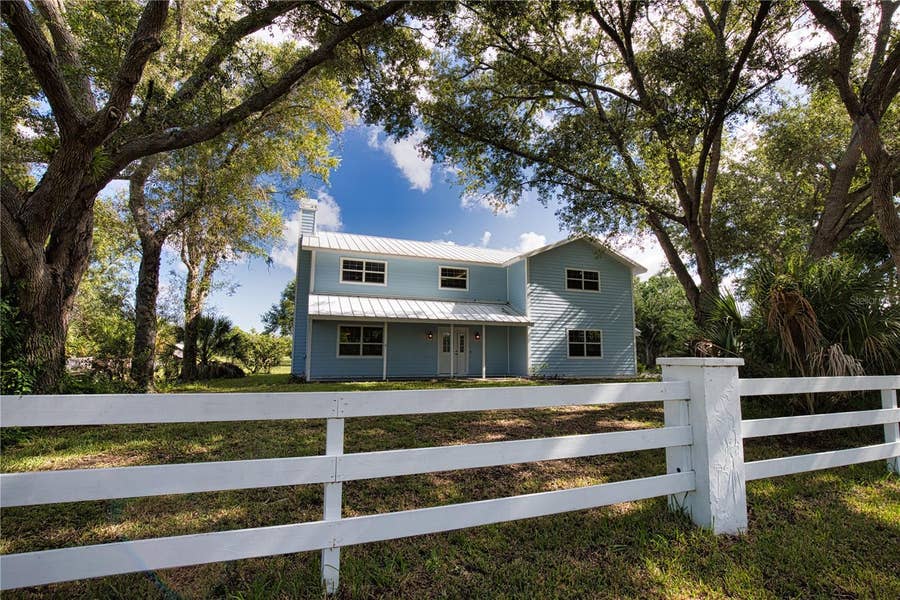 Property photo for 916 BAYSHORE DRIVE, Englewood, FL