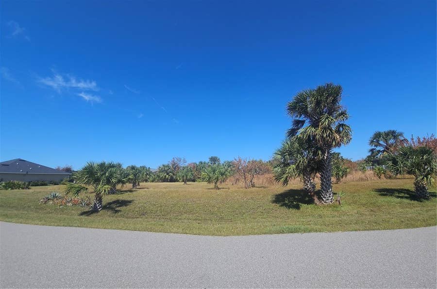 Property photo for 15905 VISCOUNT CIRCLE, Port Charlotte, FL