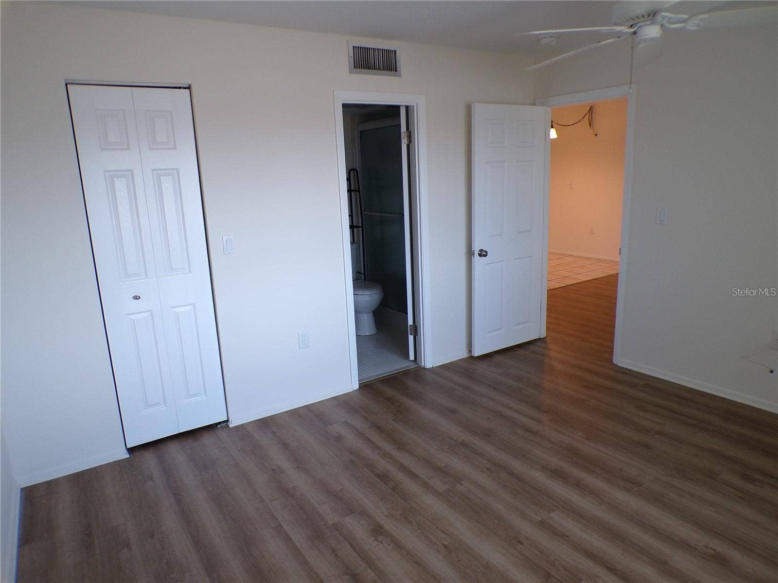 Primary Bedroom has walk in closet