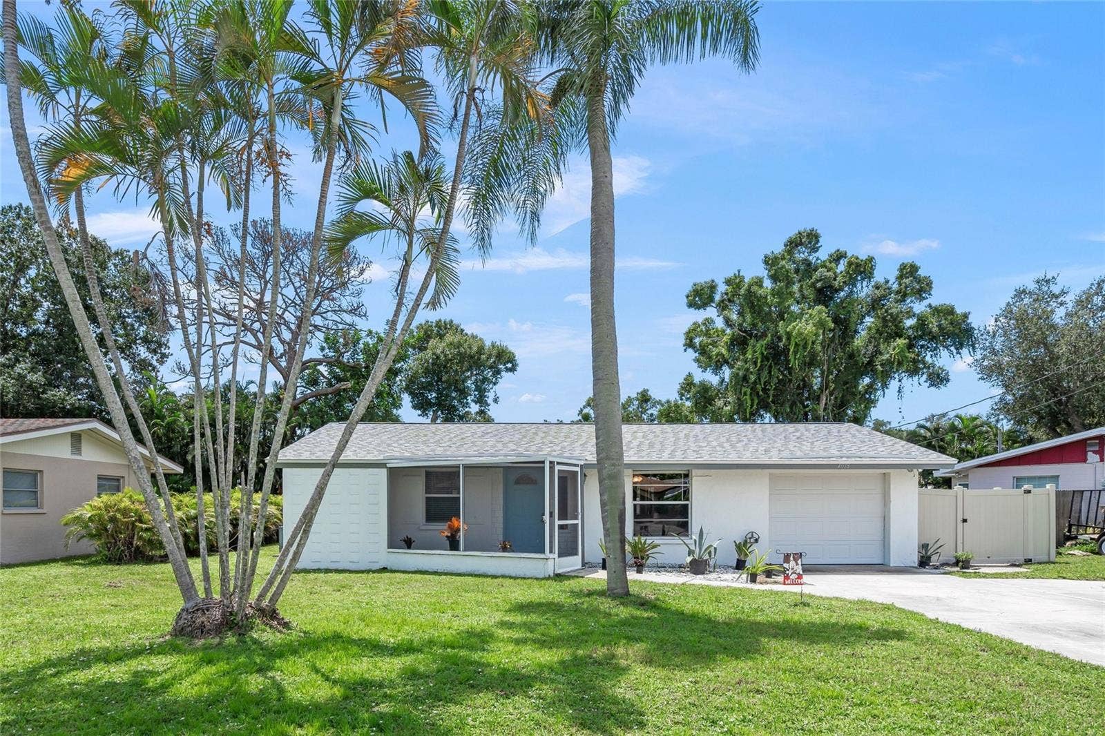 4018 DYER LANE, Sarasota, FL 34232 4018 DYER LANE, Sarasota, FL 34232