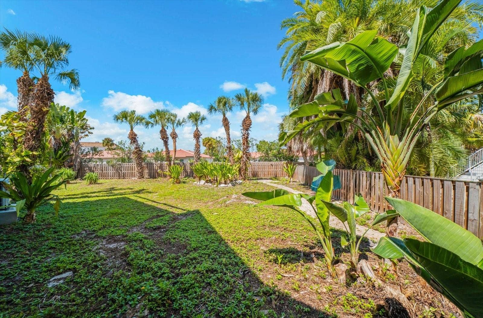 1209 SEA PLUME WAY, Sarasota, FL 34242 1209 SEA PLUME WAY, Sarasota, FL 34242