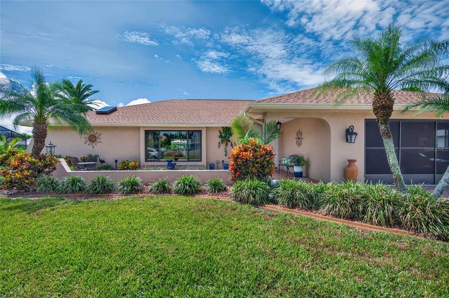 Property photo for 156 HOURGLASS DRIVE, Venice, FL