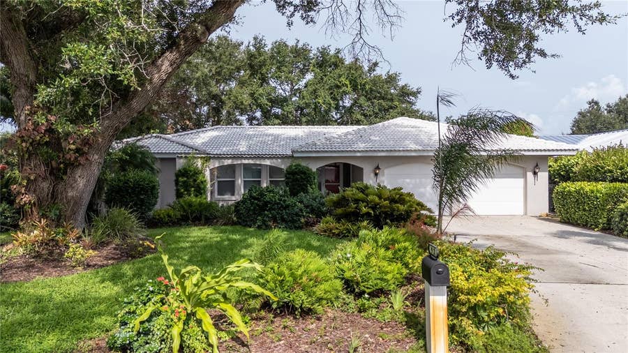 Property photo for 912 DAWN STREET, Venice, FL