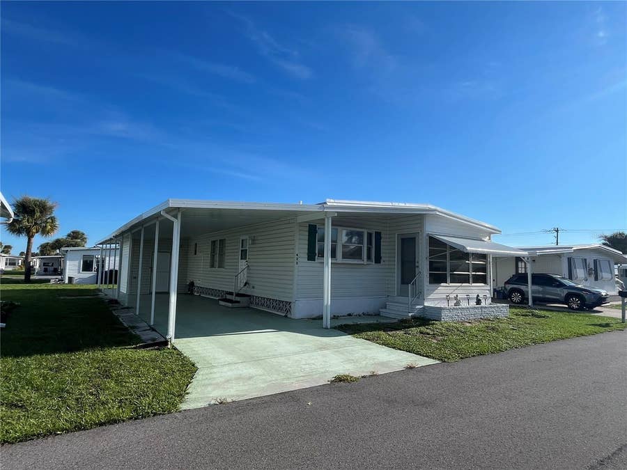 Property photo for 423 CERVINA DRIVE, Venice, FL
