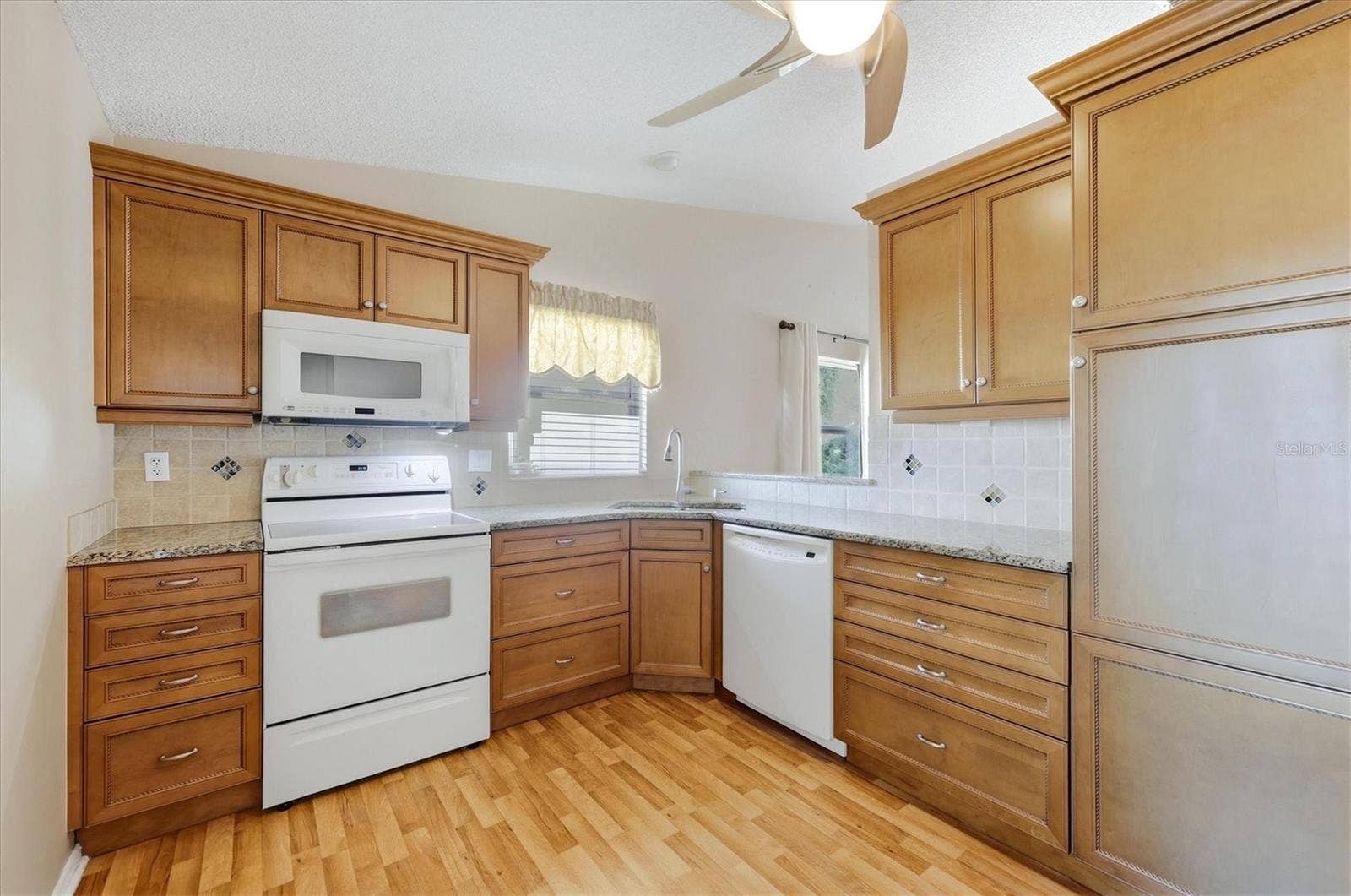 1704 CURRY AVENUE, #39, Nokomis, FL 34275 Kitchen