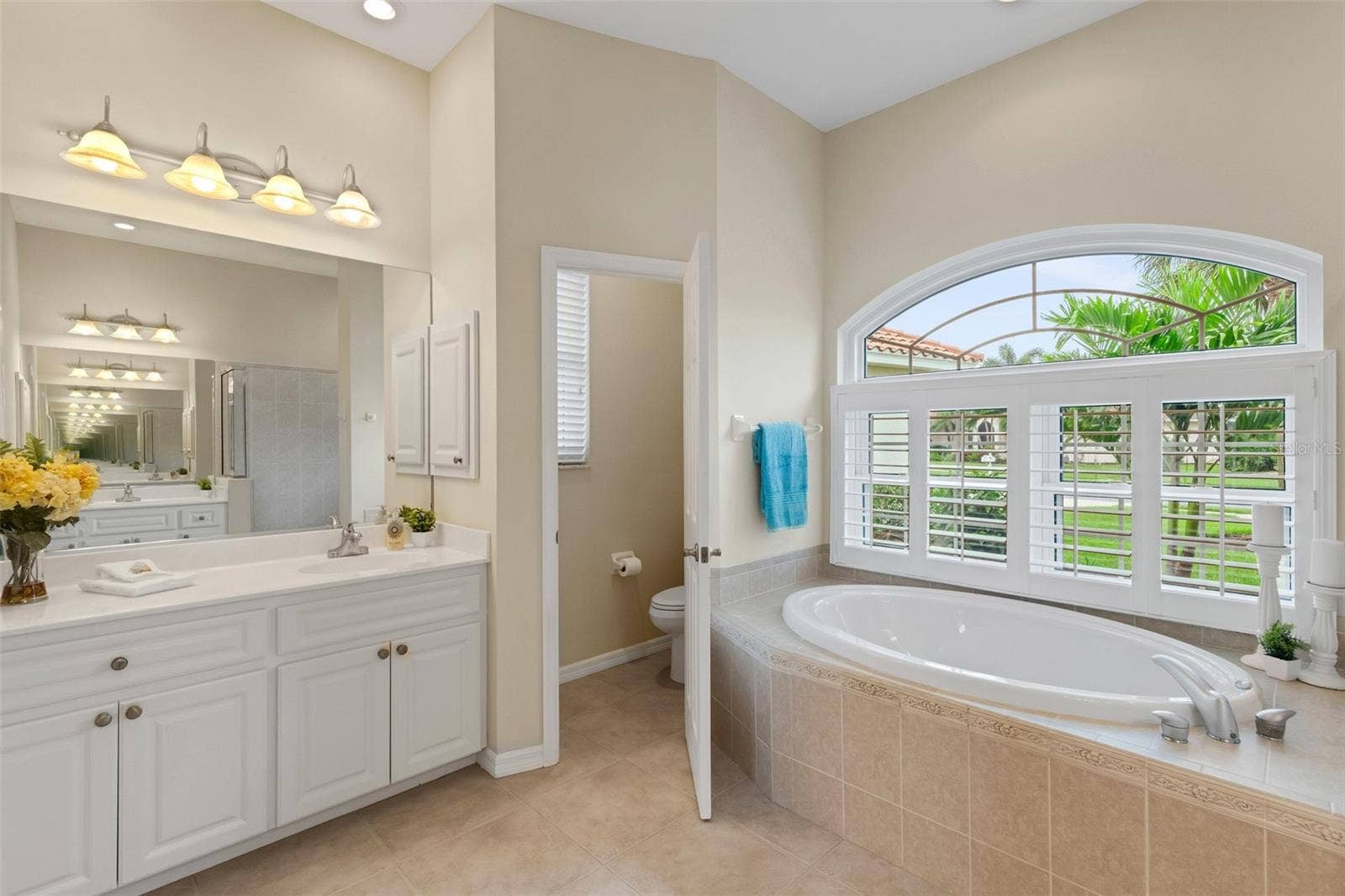 716 SILK OAK DRIVE, Venice, FL 34293
