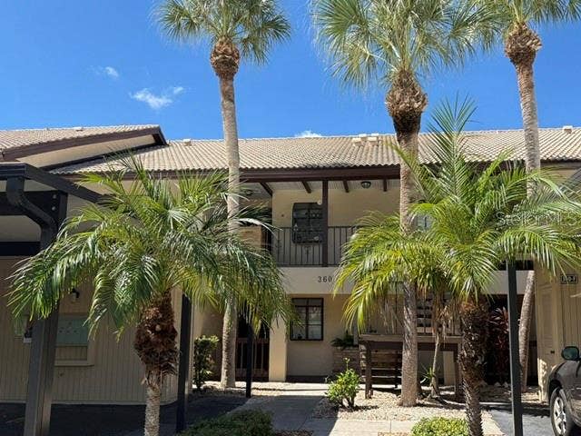 360 THREE LAKES LANE, #H, Venice, FL 34285 Welcome Home!