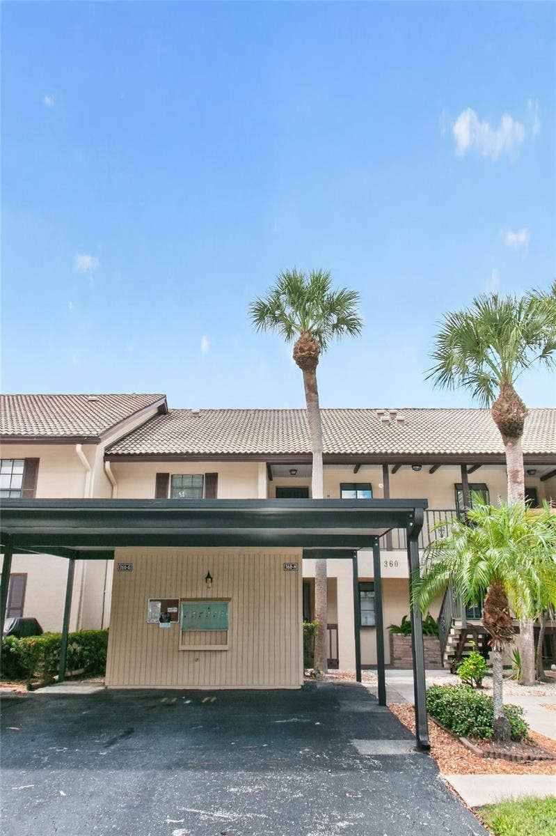 360 THREE LAKES LANE, #H, Venice, FL 34285 Covered parking