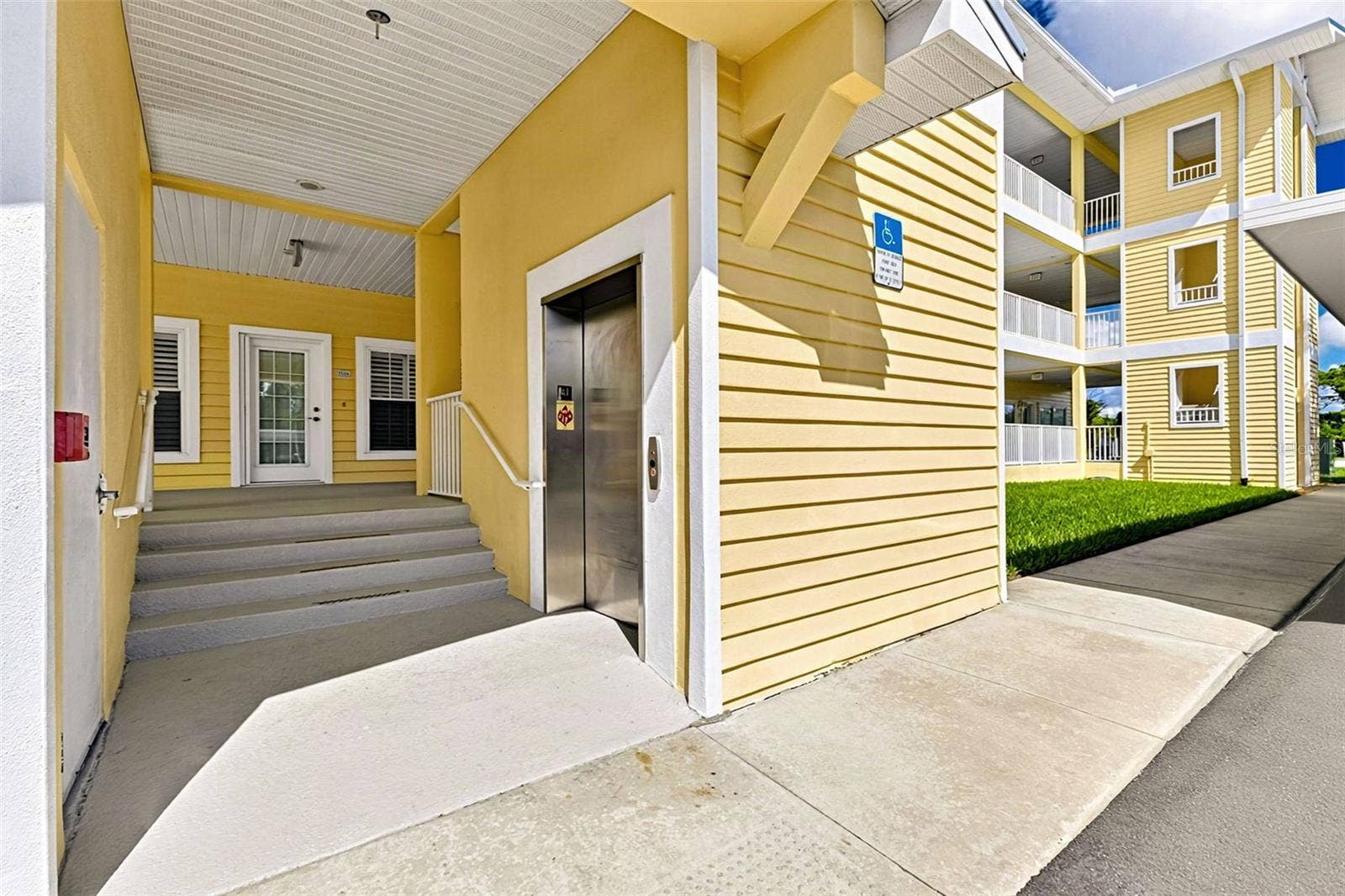 101 NATURES WAY, #1307, Rotonda West, FL 33947 Elavater centrally located as well as stairs on either end of the building