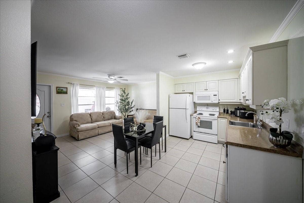 433 GRANADA BOULEVARD, North Port, FL 34287