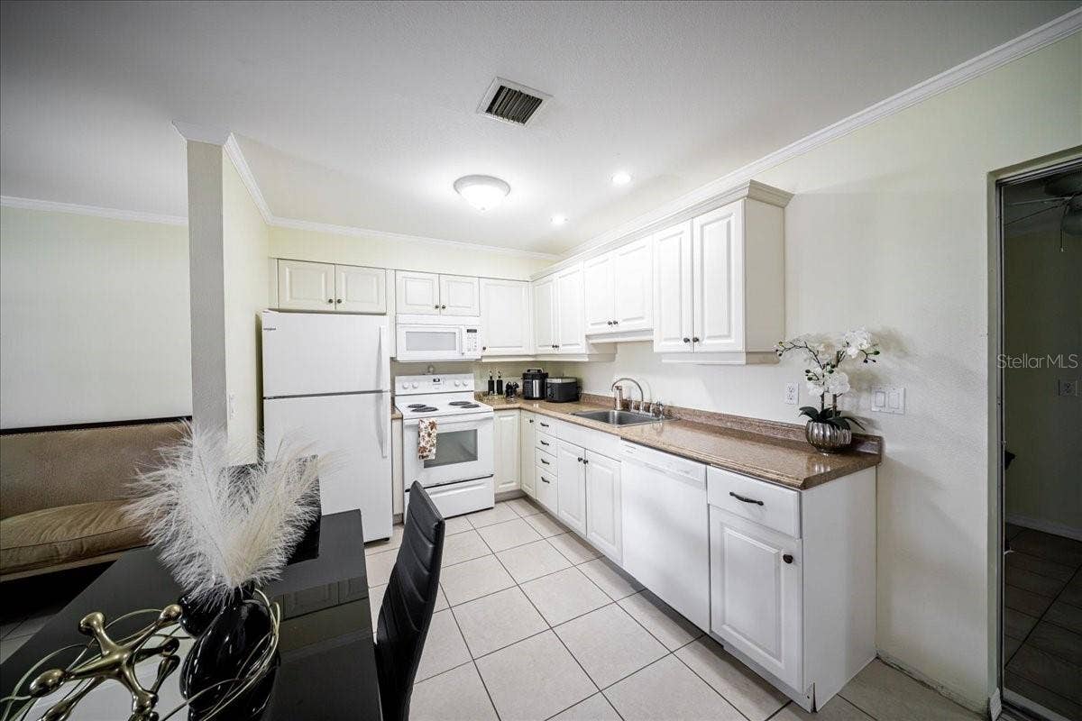 433 GRANADA BOULEVARD, North Port, FL 34287