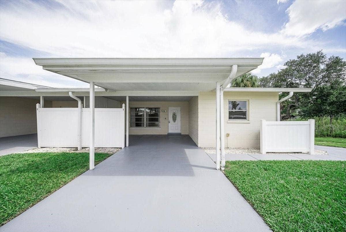 433 GRANADA BOULEVARD, North Port, FL 34287