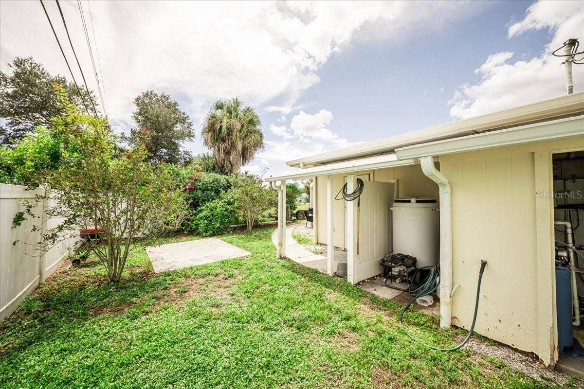 433 GRANADA BOULEVARD, North Port, FL 34287