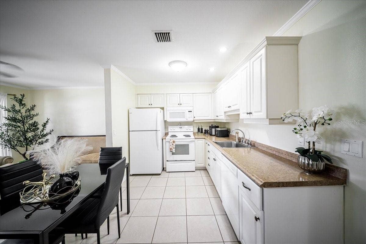 433 GRANADA BOULEVARD, North Port, FL 34287