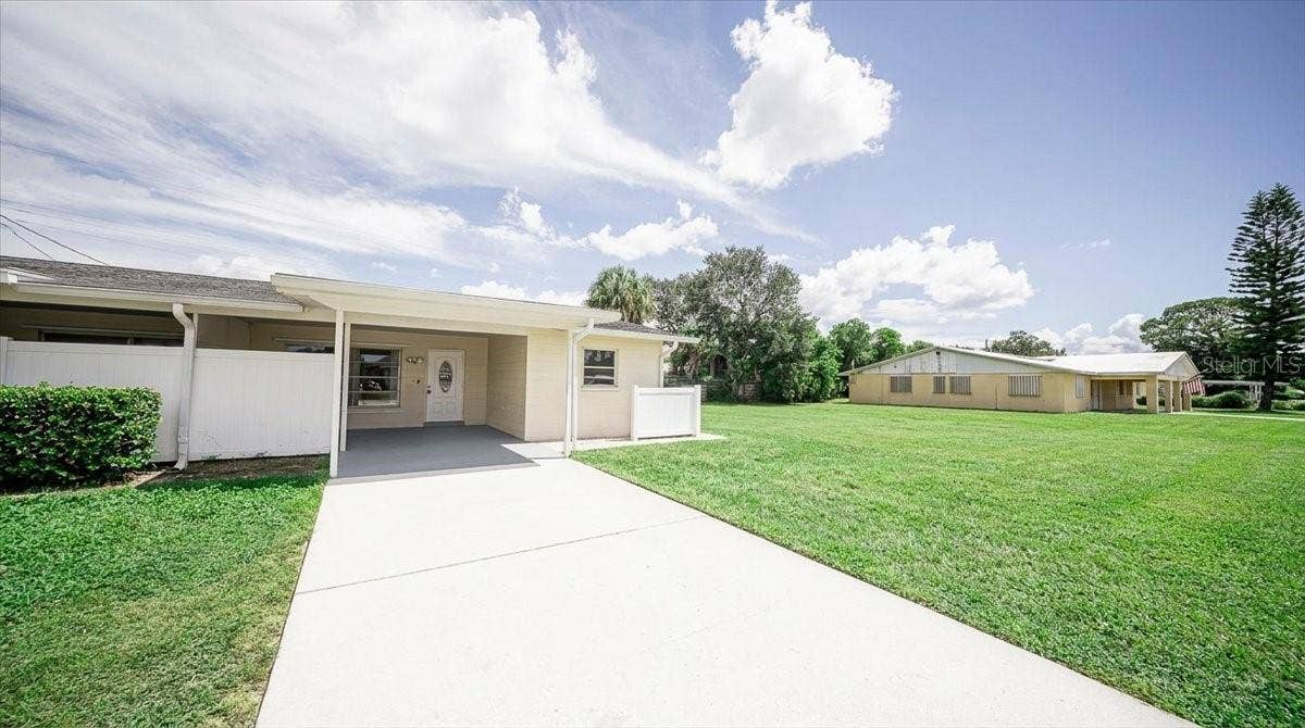 433 GRANADA BOULEVARD, North Port, FL 34287