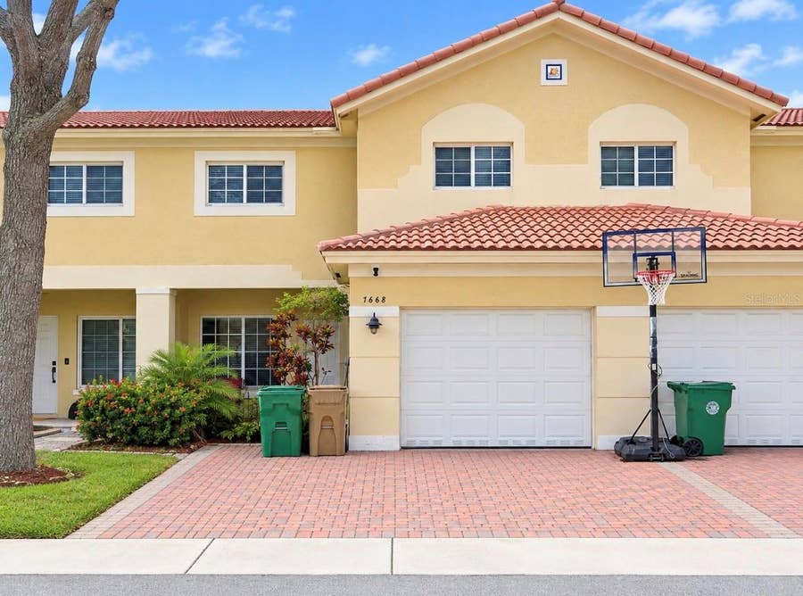 Property photo for 7668 S STONECREEK CIRCLE, Hollywood, FL