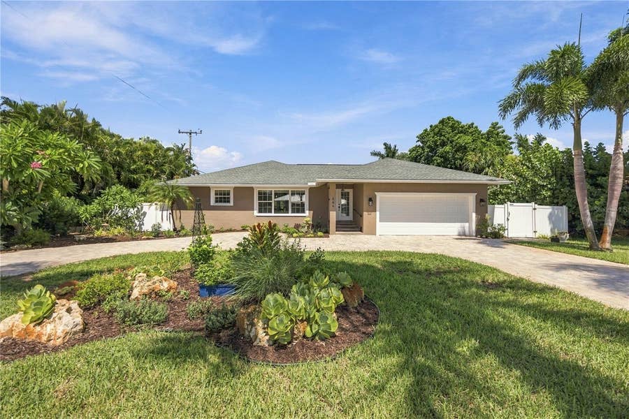 Property photo for 444 BAYCREST DRIVE, Venice, FL