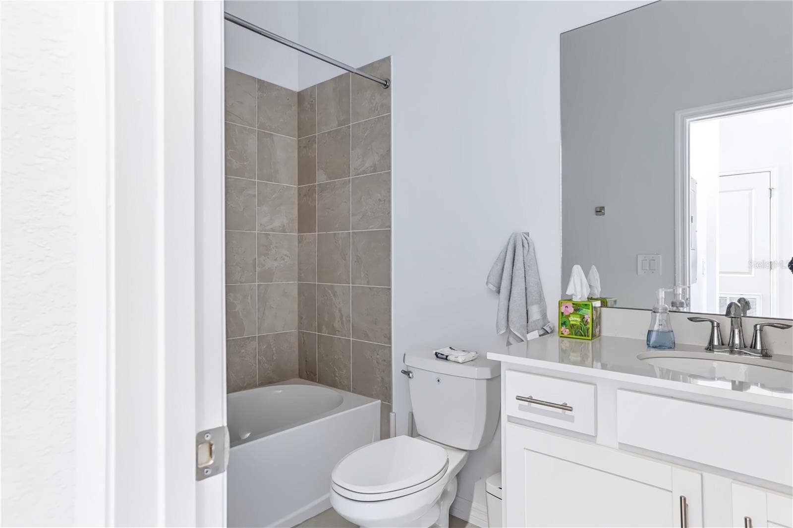 17600 OPAL SAND DRIVE, #402, Venice, FL 34293 Guest Bathroom
