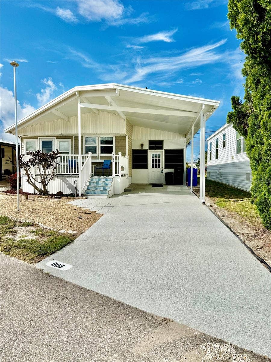 Property photo for 603 S GREEN CIRCLE, Venice, FL