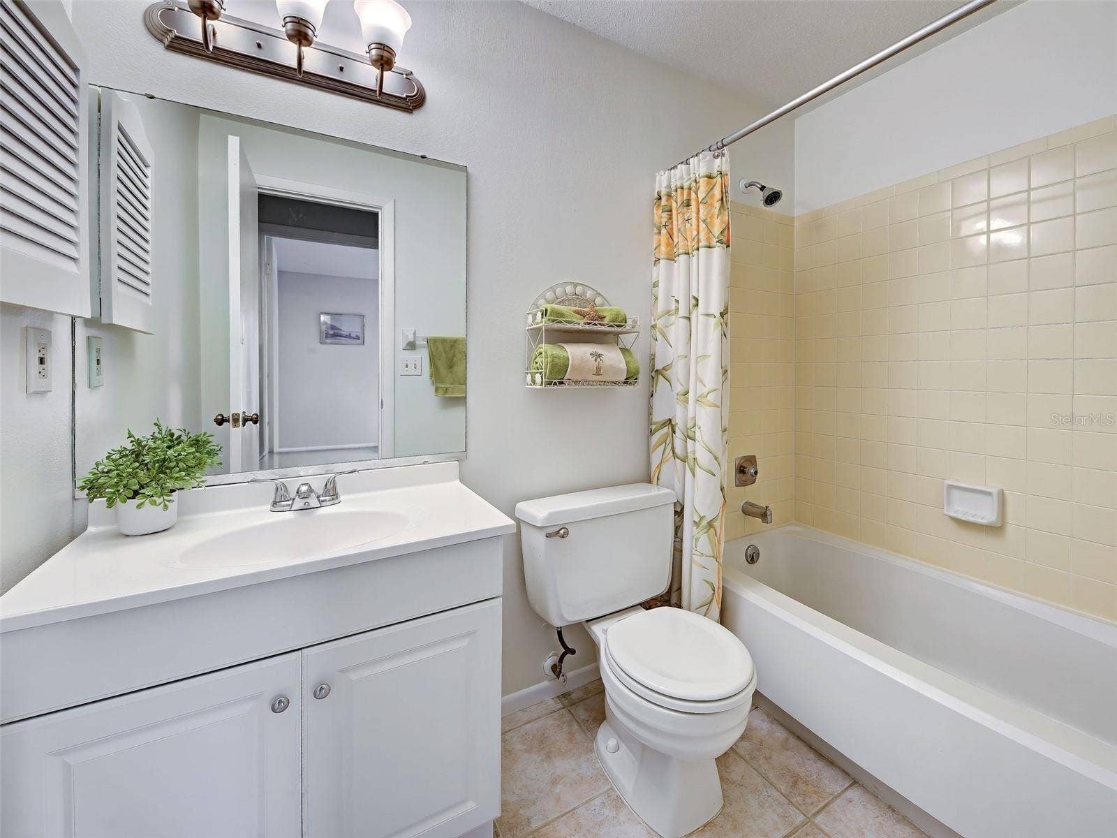 400 MISSION TRAIL E, #F, Venice, FL 34285 400 MISSION TRAIL E, #F, Venice, FL 34285