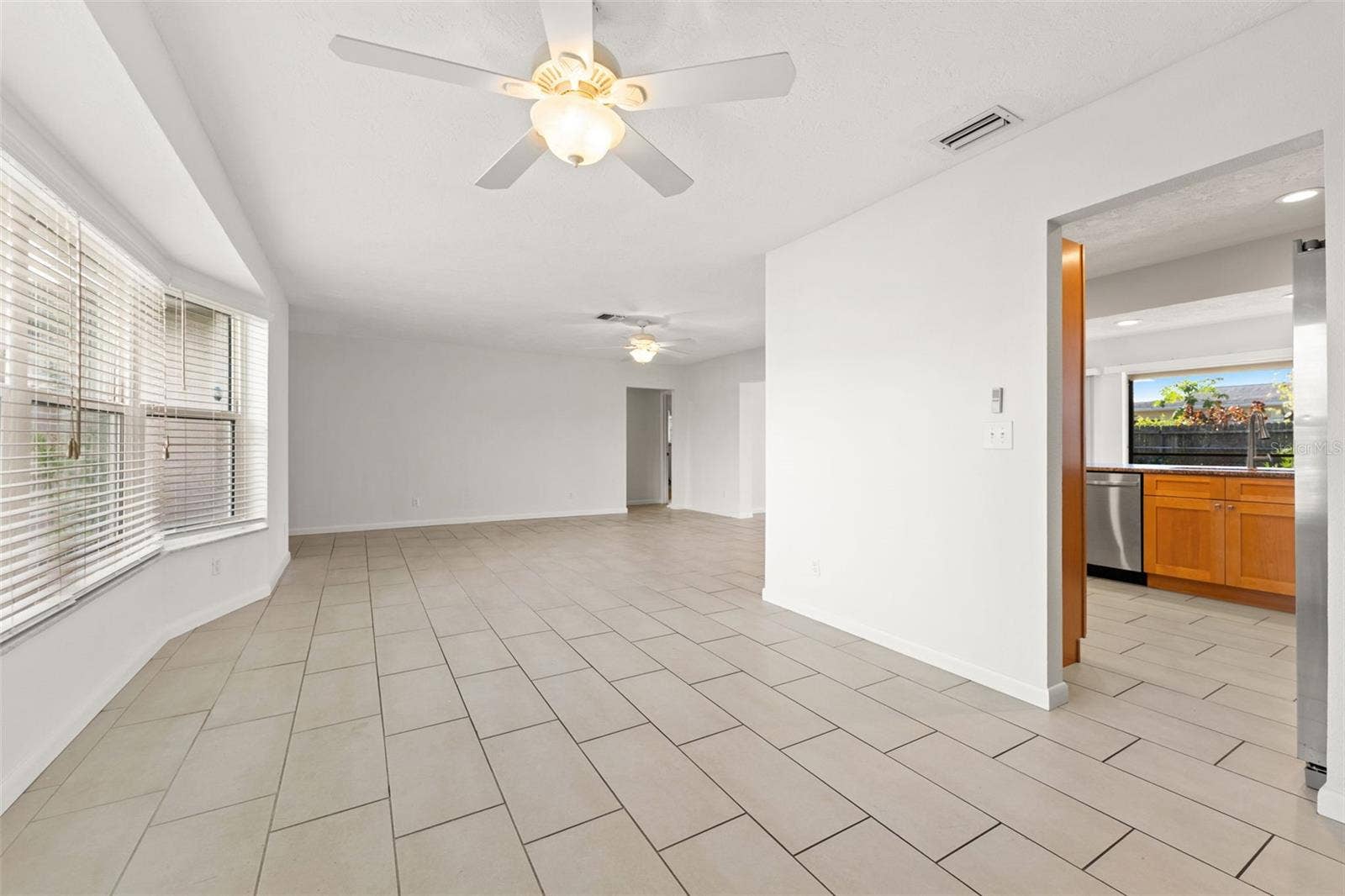 512 GLEN OAK ROAD, Venice, FL 34293 Dining/kitchen