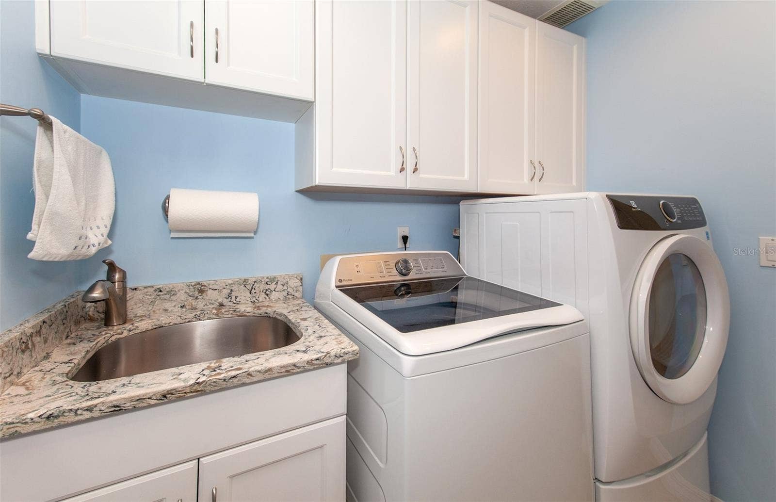 810 CARNOUSTIE DRIVE, Venice, FL 34293 810 CARNOUSTIE DRIVE, Venice, FL 34293
