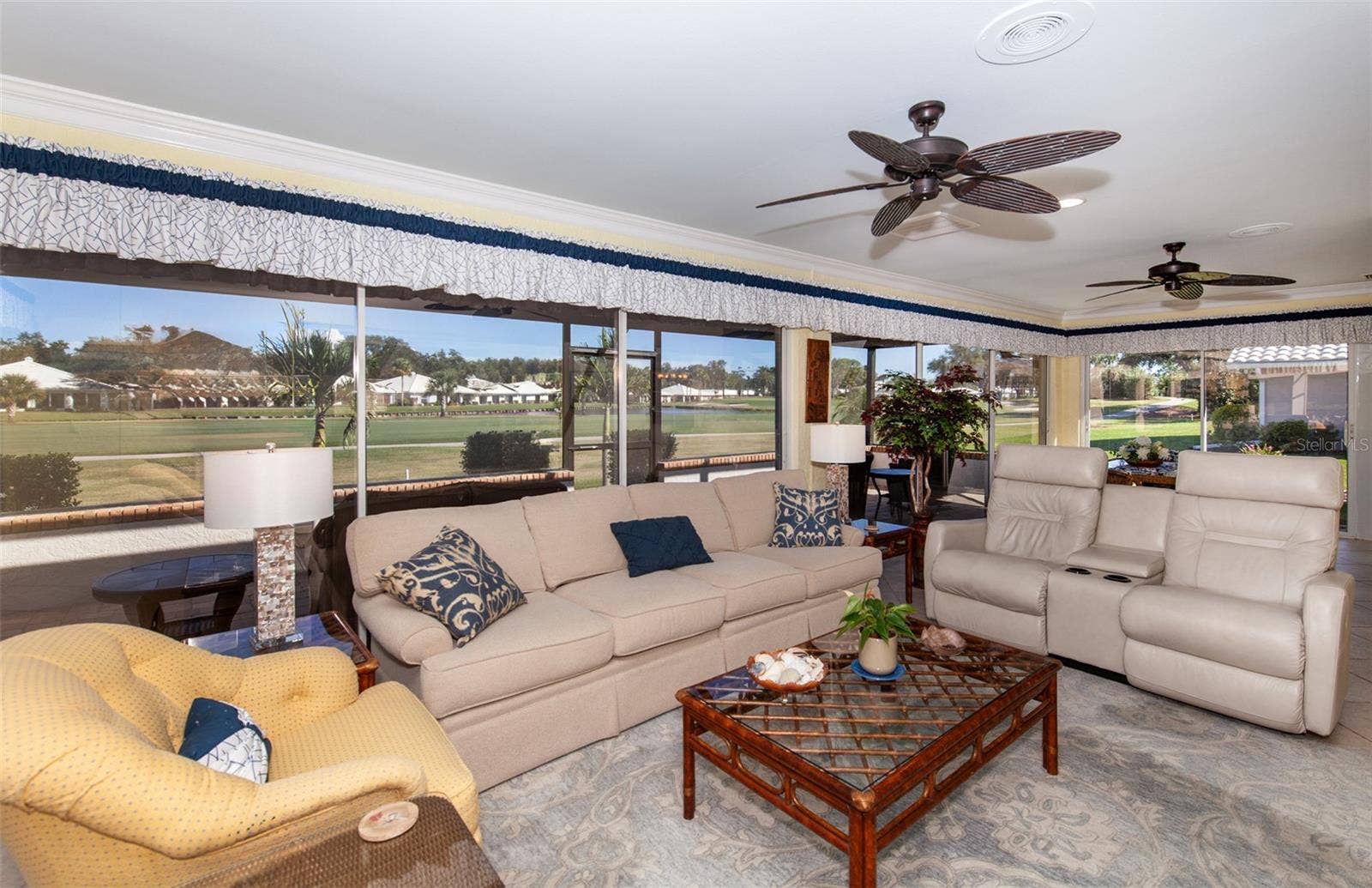 810 CARNOUSTIE DRIVE, Venice, FL 34293 810 CARNOUSTIE DRIVE, Venice, FL 34293