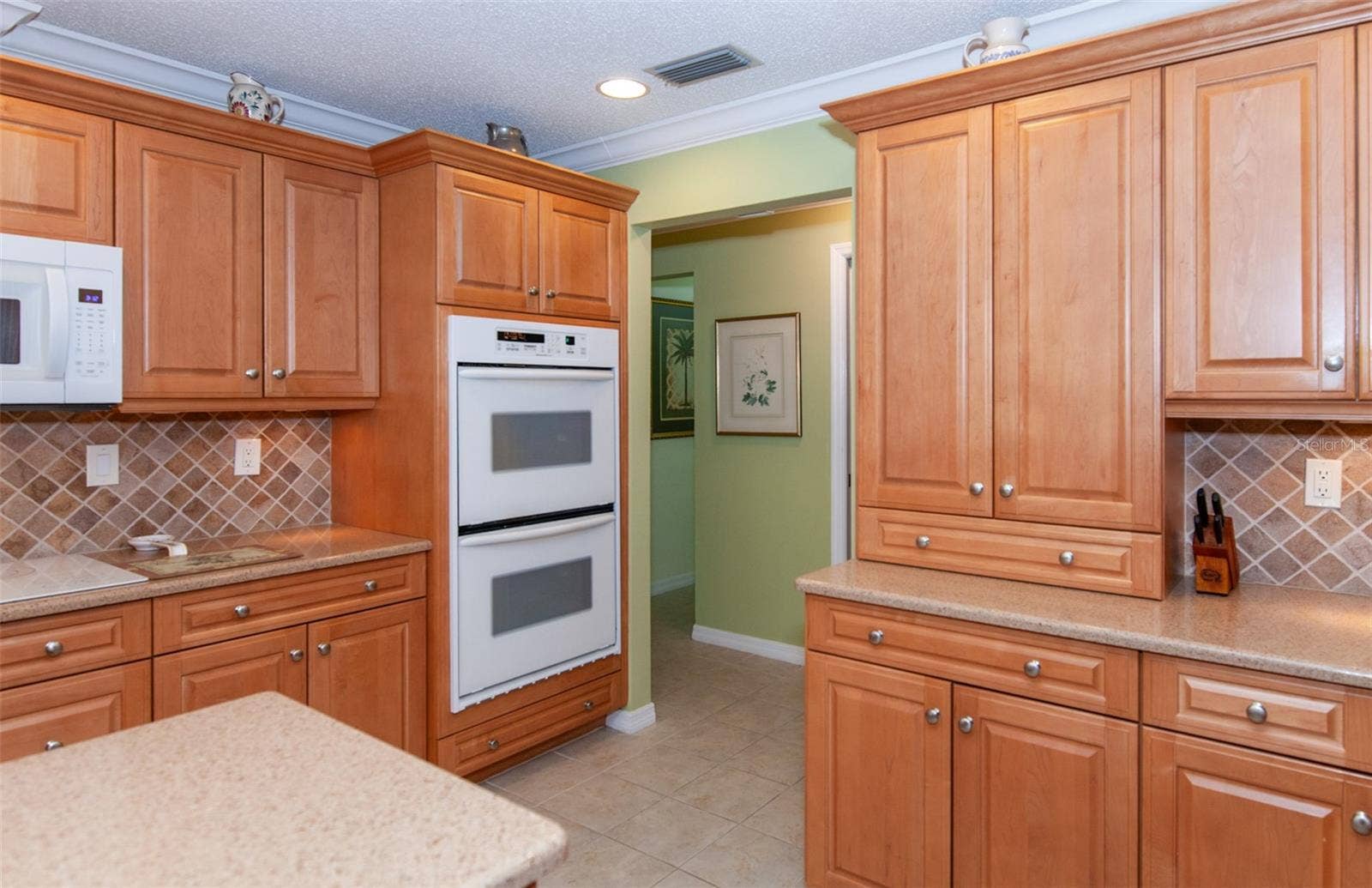 810 CARNOUSTIE DRIVE, Venice, FL 34293 810 CARNOUSTIE DRIVE, Venice, FL 34293