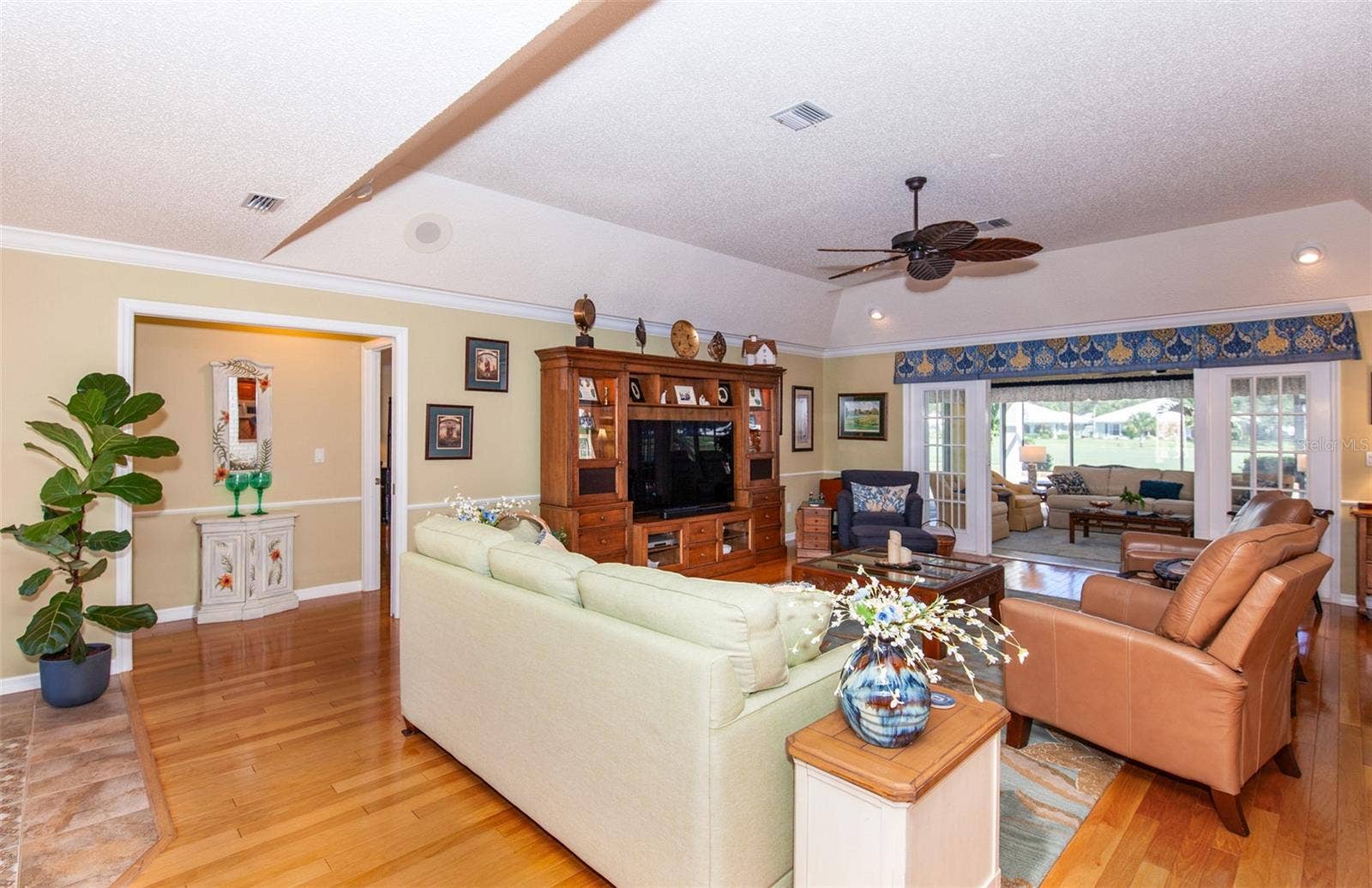 810 CARNOUSTIE DRIVE, Venice, FL 34293 810 CARNOUSTIE DRIVE, Venice, FL 34293
